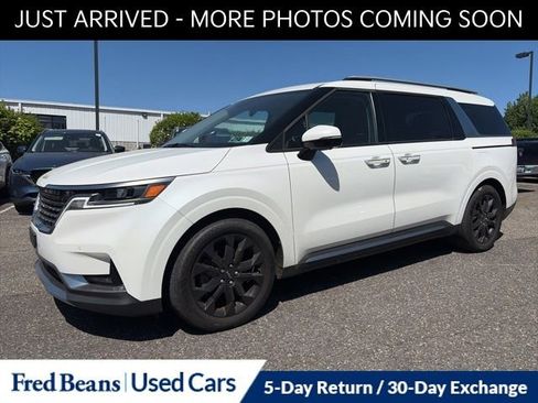 Used 2024 Kia Carnival SX FWD image 3