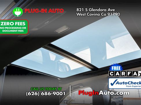 Used 2023 Cadillac Escalade Sport w/ Touring Package AWD/4WD image 9