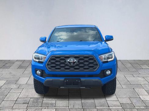 Used 2021 Toyota Tacoma TRD Off-Road w/ Technology Package AWD/4WD image 2