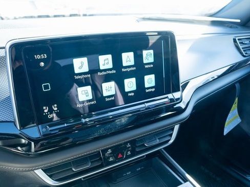 New 2026 Volkswagen Atlas Cross Sport SEL Premium R-Line image 20