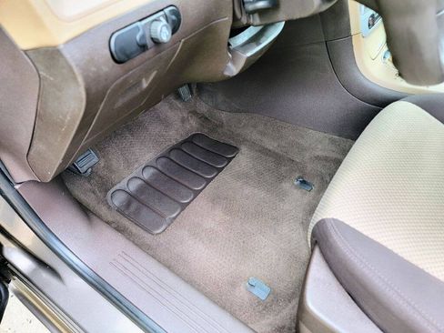 Used 2010 Chevrolet Malibu LS FWD image 11