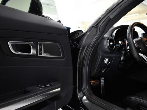Used 2017 Mercedes-Benz AMG GT Coupe image 17
