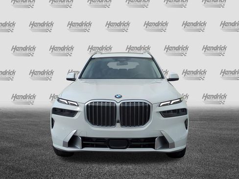New 2026 BMW X7 xDrive40i image 3