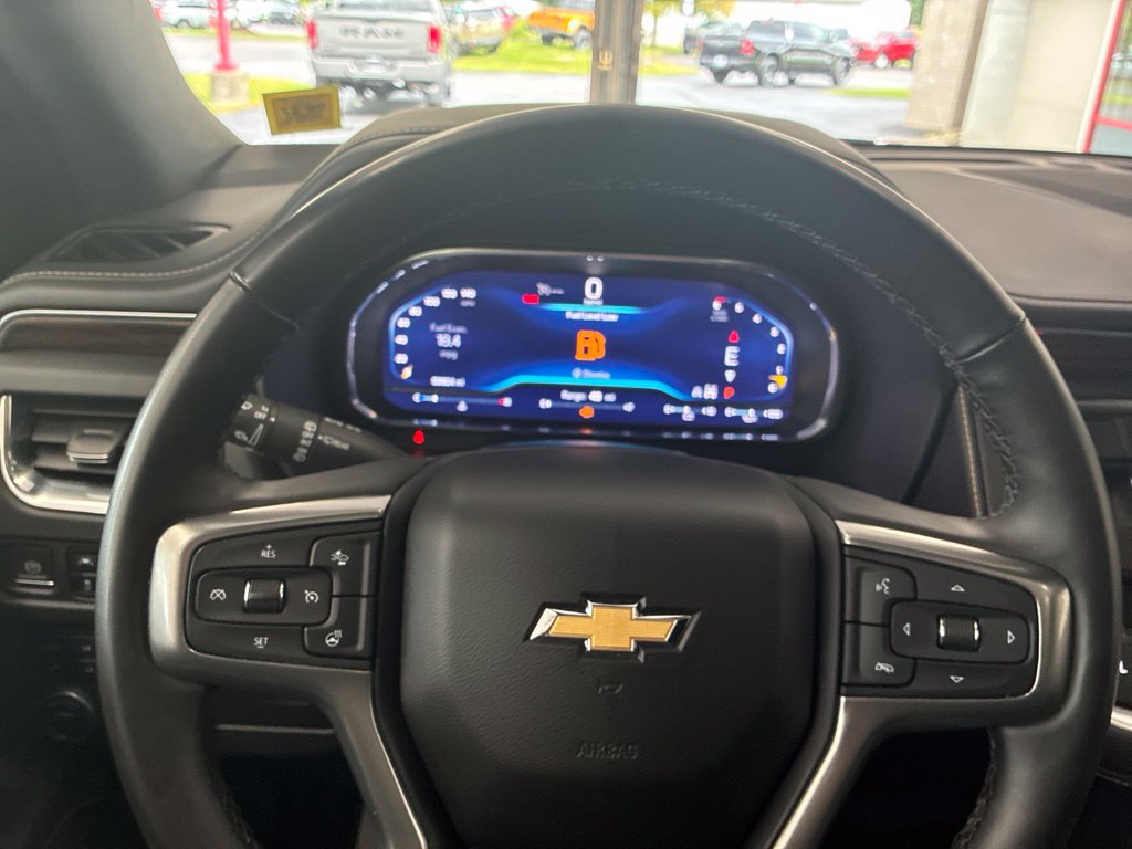 Used 2023 Chevrolet Suburban Premier w/ Premium Package 2 AWD/4WD image 71