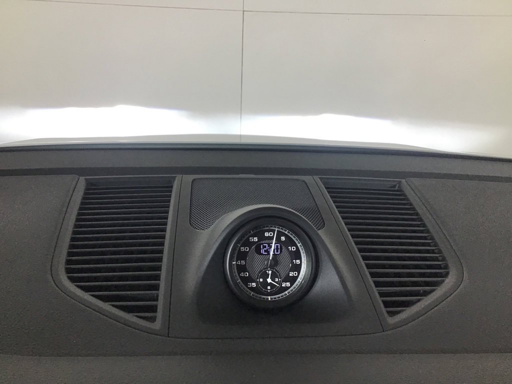 Certified 2026 Porsche Macan AWD/4WD image 37
