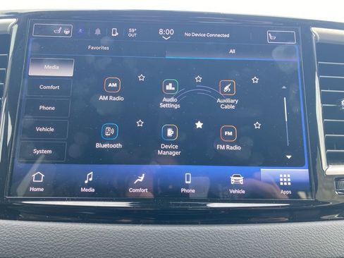 Used 2023 Chrysler Pacifica Touring-L image 16