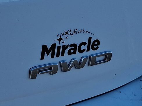 Used 2024 GMC Terrain SLE image 28