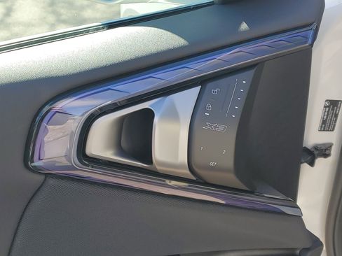 New 2026 BMW X3 xDrive30 w/ Premium Package image 7