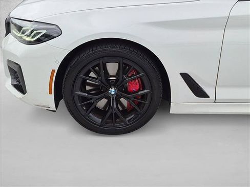 Used 2023 BMW 540i w/ M Sport Package RWD image 14