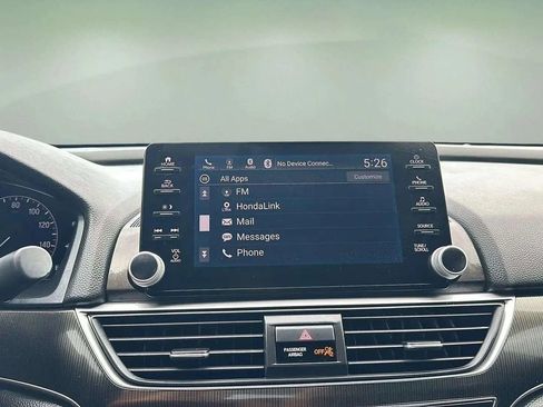 Used 2018 Honda Accord Sport image 35