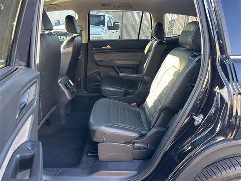 Used 2022 Volkswagen Atlas SEL Premium image 25