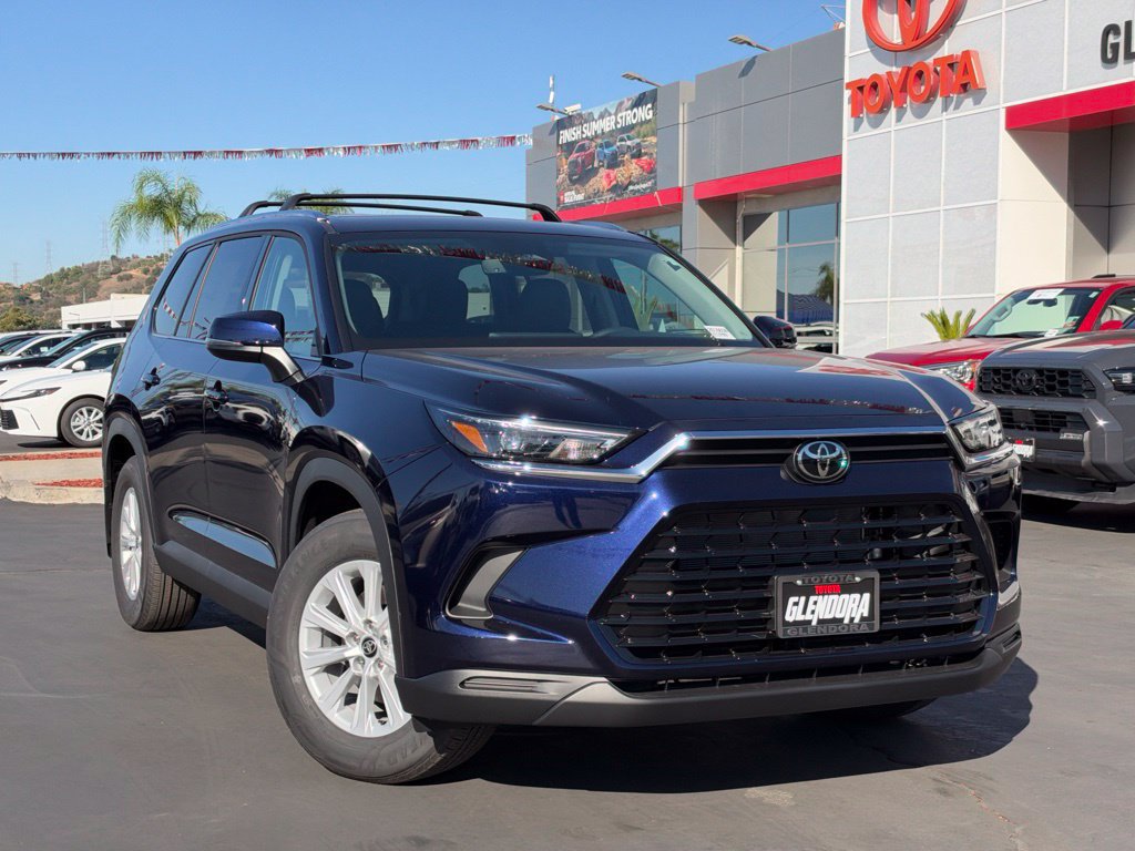New 2026 Toyota Grand Highlander AWD Hybrid image 2