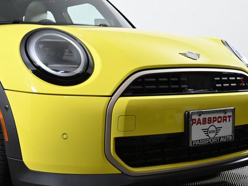 Certified 2025 MINI Cooper S image 5