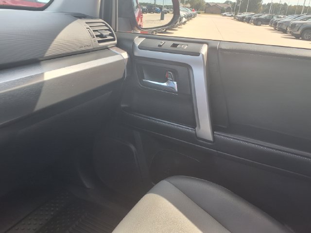 Used 2024 Toyota 4Runner SR5 Premium w/ Moonroof Package AWD/4WD image 10