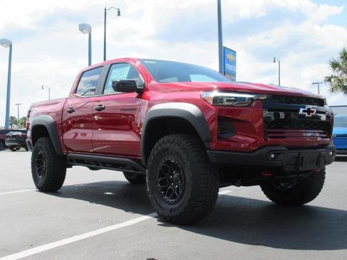 New 2025 Chevrolet Colorado ZR2 w/ ZR2 Bison Edition image 3