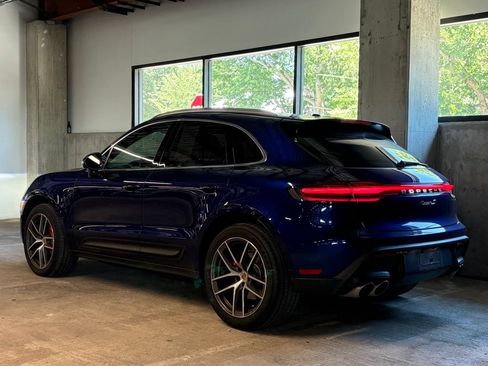 Certified 2023 Porsche Macan S AWD/4WD image 3