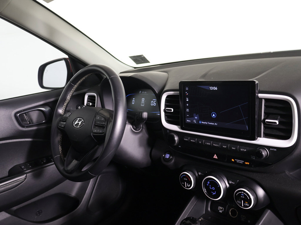 Certified 2023 Hyundai Venue Limited FWD image 24
