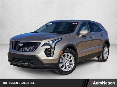 Used 2023 Cadillac XT4 Luxury w/ Cold Weather Package FWD image 1