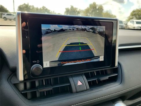 Used 2024 Toyota RAV4 LE image 21