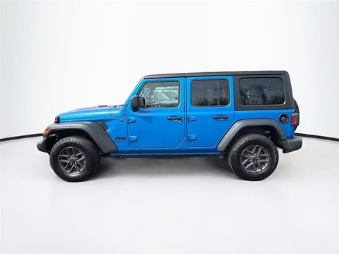 Used 2024 Jeep Wrangler Sport S image 4