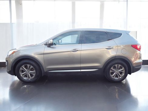 Used 2013 Hyundai Santa Fe Sport image 7