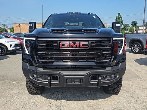 New 2025 GMC Sierra 2500 AT4X w/ AT4X AEV Edition image 3