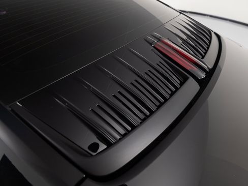 Certified 2025 Porsche 911 Carrera image 20