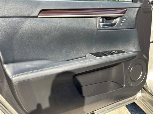 Used 2018 Lexus ES 350 w/ Premier Package image 17