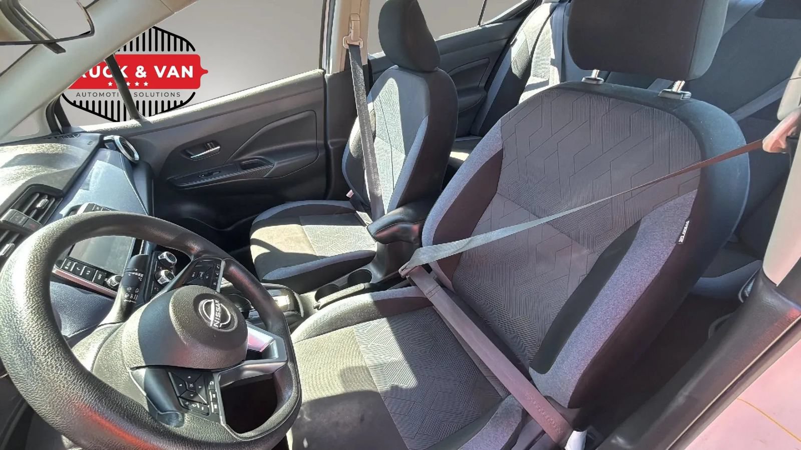 Used 2024 Nissan Versa SV FWD image 33