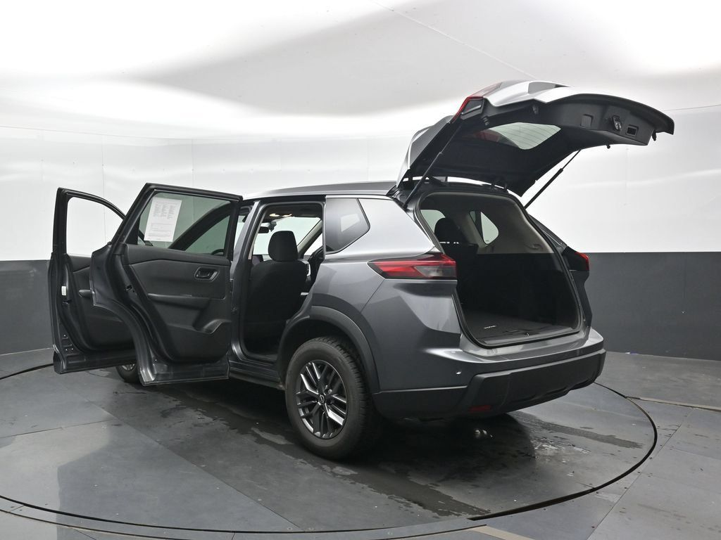 Used 2024 Nissan Rogue S AWD/4WD image 49