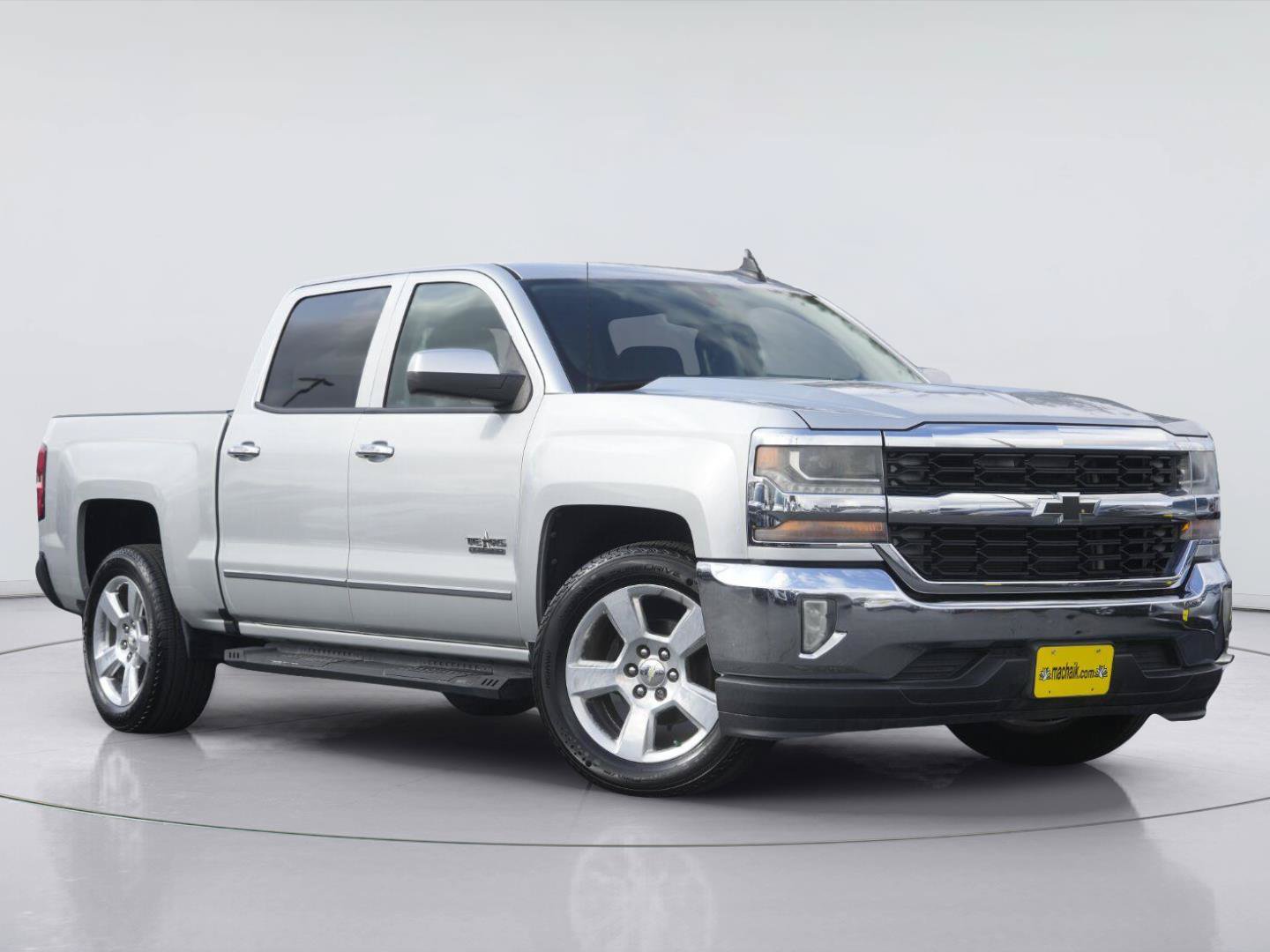 Used 2016 Chevrolet Silverado 1500 LT w/ Texas Edition RWD image 2