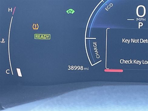 Used 2025 Toyota Camry XSE image 30