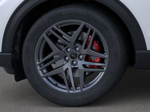 New 2026 Ford Explorer ST-Line RWD image 19