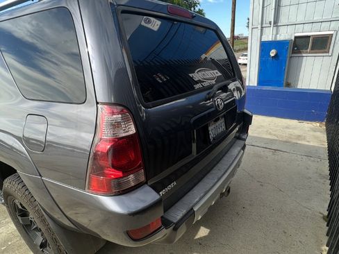 Used 2004 Toyota 4Runner Sport image 11