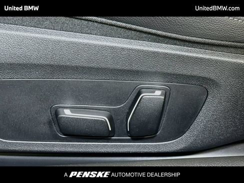 Used 2025 BMW M240i Coupe RWD image 4