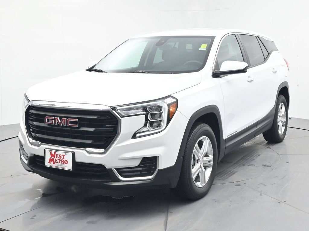 Used 2024 GMC Terrain SLE AWD/4WD image 3