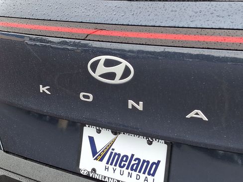 Certified 2025 Hyundai Kona SEL AWD/4WD image 30