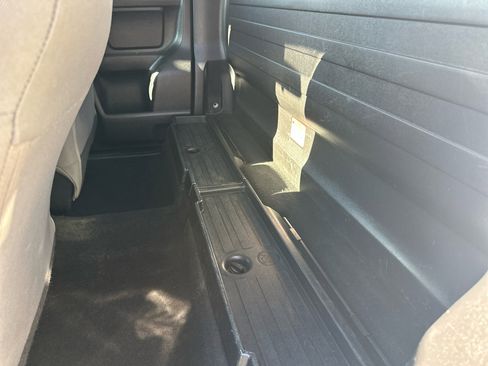 Used 2020 Toyota Tacoma SR5 image 16