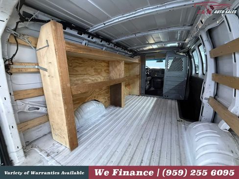 Used 2018 Chevrolet Express 2500 w/ Driver Convenience Package RWD image 28