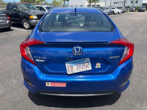 Used 2016 Honda Civic Touring image 6