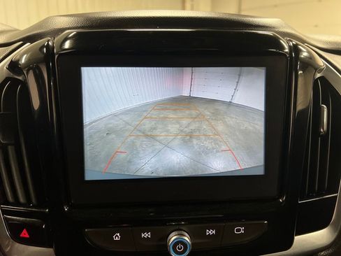 Used 2019 Chevrolet Traverse LT image 21