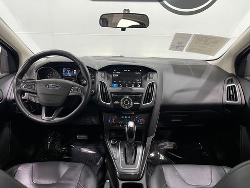 Used 2017 Ford Focus Titanium image 20