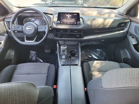 Used 2023 Nissan Rogue SV FWD image 16