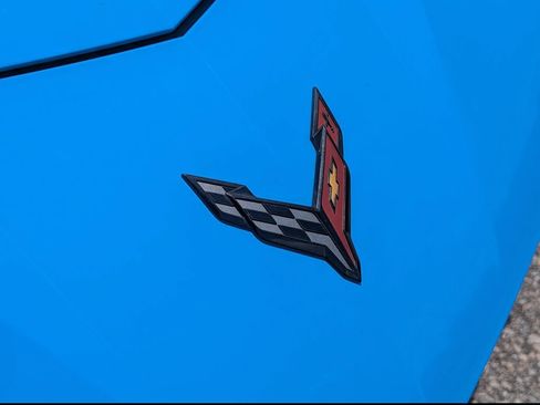 Used 2022 Chevrolet Corvette Stingray Premium Conv w/ Z51 Performance Package RWD image 10