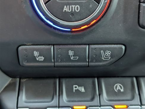 Used 2019 Chevrolet Silverado 1500 LTZ w/ LTZ Plus Package image 18