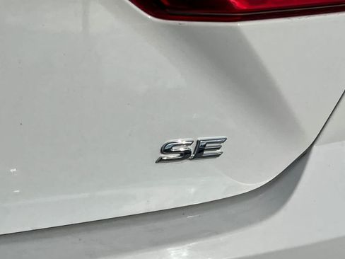 Used 2025 Toyota Camry SE FWD image 24