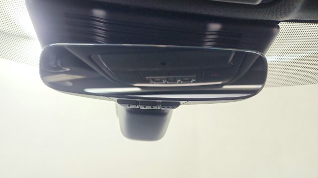 Used 2025 Land Rover Discovery S AWD/4WD image 74