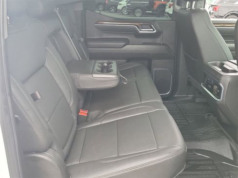 Used 2025 GMC Sierra 1500 Elevation w/ Elevation Premium Package image 21