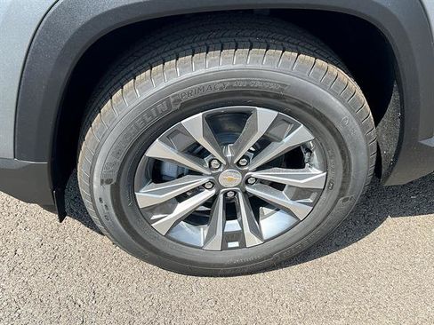 New 2027 Chevrolet Equinox LT w/ Convenience Package II AWD/4WD image 10
