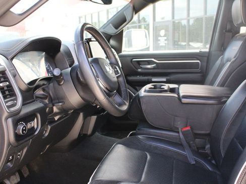 Used 2025 RAM 1500 Laramie AWD/4WD image 11